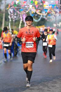 BIB: 452, 47188
                            <button type="button" onclick="openModal(9931963)" class="btn btn-primary btn-sm float-right btn-popup" data-toggle="modal" data-target=".modal-high-quality">
                        <i class="fas fa-shopping-cart"></i> Add to Cart
                    </button>
                                            <button type="button" onclick="isThisMe(9931963, true)" class="btn btn-success btn-sm float-right btn-popup btn-isme hidden" data-toggle="tooltip" data-placement="bottom" title="นี่คือรูปของคุณใช่ไหม คลิกที่นี่เพื่อเอาเข้าอัลบั้ม">
                        <i class="fas fa-plus"></i> Add to album
                    </button>
                    <button type="button" onclick="isThisMe(9931963, false)" class="btn btn-warning btn-sm float-right btn-popup btn-isnotme hidden">
                        <i class="fas fa-ban"></i> Remove from album
                    </button>
